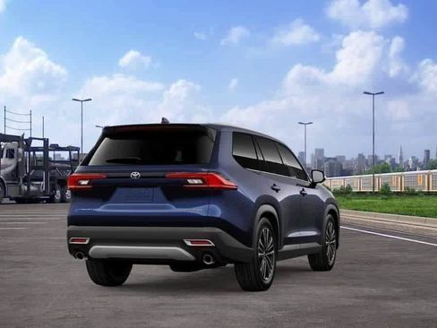New 2026 Toyota Grand Highlander AWD Hybrid image 9
