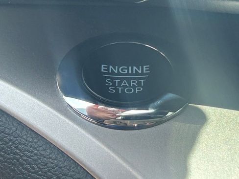 Certified 2022 Ford Explorer XLT w/ Equipment Group 202A image 42