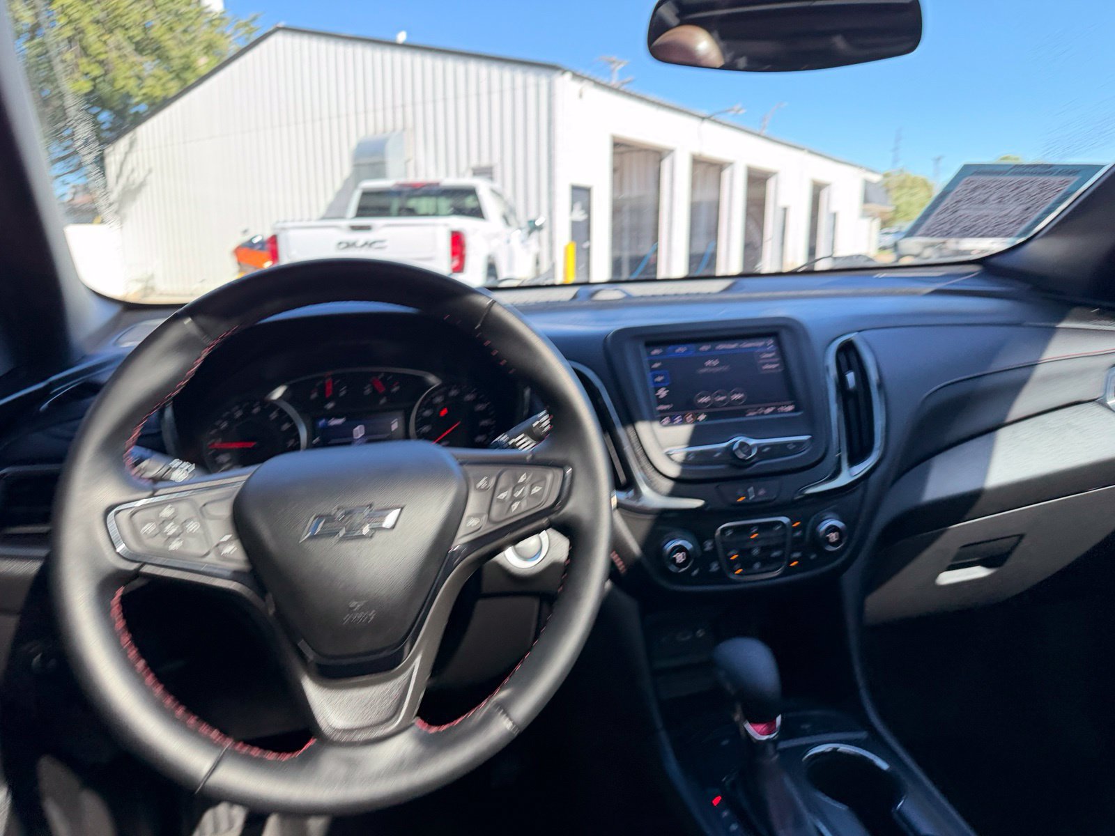 Used 2023 Chevrolet Equinox RS AWD/4WD image 13