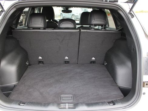 Used 2024 Jeep Compass Latitude w/ Altitude Special Edition image 29