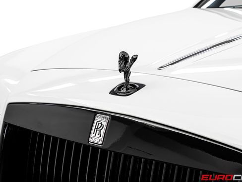 Used 2018 Rolls-Royce Dawn RWD image 12