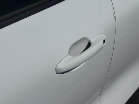 Used 2020 Ford Escape SEL FWD image 7