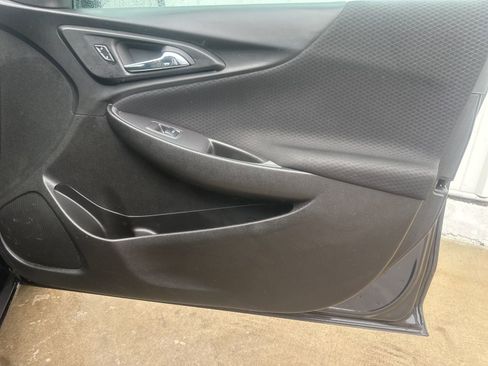 Used 2023 Chevrolet Malibu LT FWD image 17