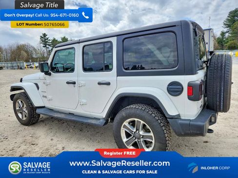 Used 2018 Jeep Wrangler Unlimited Sahara w/ Cold Weather Group AWD/4WD image 3