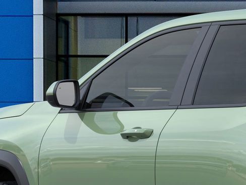 New 2026 Chevrolet Equinox LT image 12