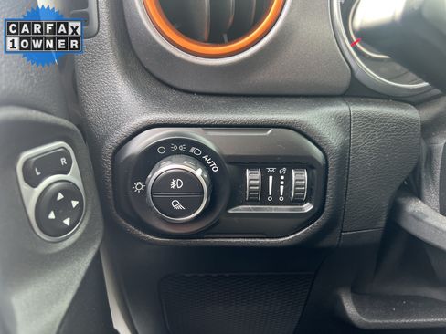 Used 2020 Jeep Gladiator Mojave AWD/4WD image 17