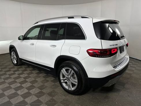 Used 2023 Mercedes-Benz GLB 250 GLB 250 w/ Premium Package image 5