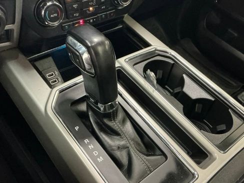 Used 2020 Ford F150 Lariat image 23