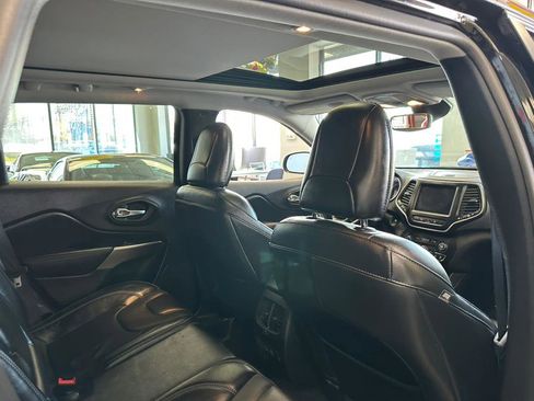 Used 2021 Jeep Cherokee Latitude Lux w/ Sun & Sound Group image 30