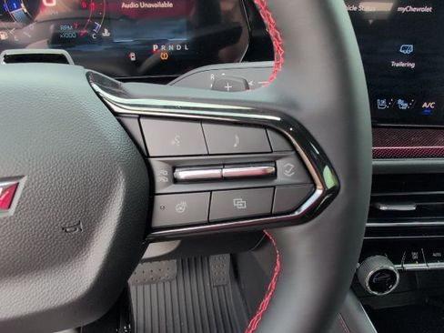 New 2026 Chevrolet Traverse RS w/ LPO, Floor Liner Package FWD image 22