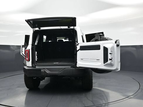 Used 2025 Ford Bronco Outer Banks w/ Sasquatch Package AWD/4WD image 31