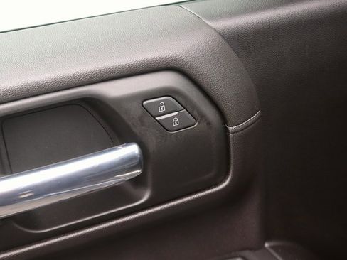 Used 2022 Chevrolet Silverado 1500 RST w/ Convenience Package II image 11