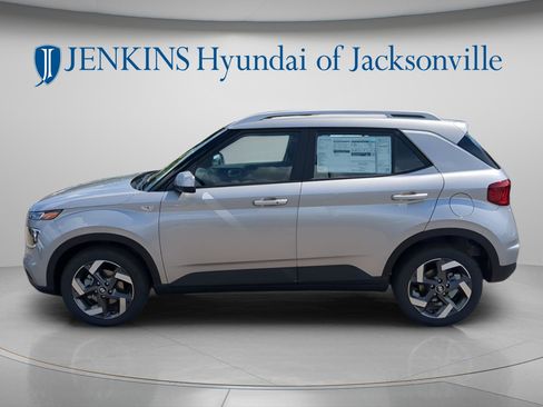 New 2026 Hyundai Venue SEL FWD image 6