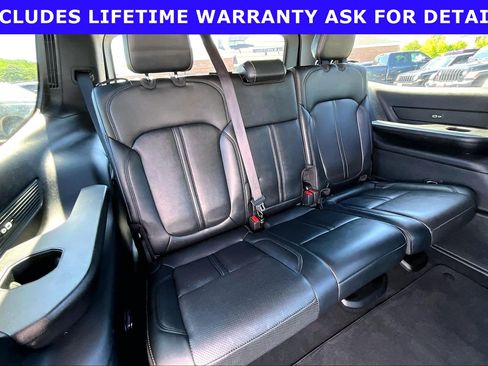 Used 2024 Jeep Wagoneer Series II AWD/4WD image 23