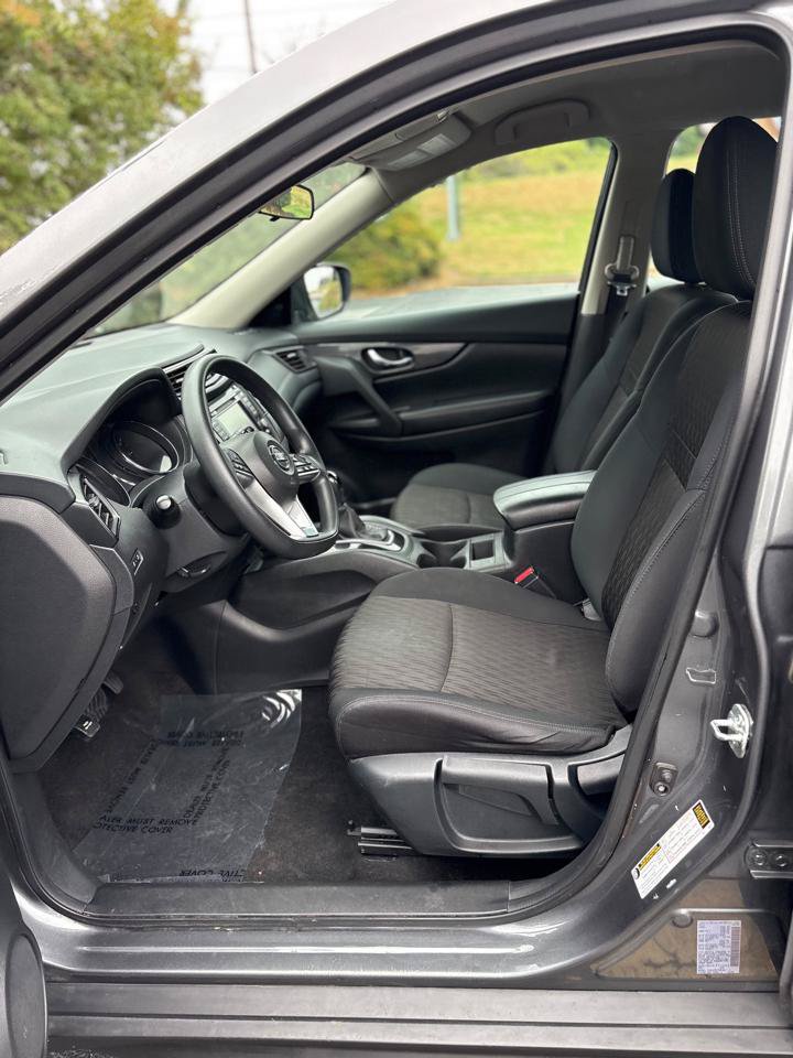 Used 2018 Nissan Rogue S FWD image 11