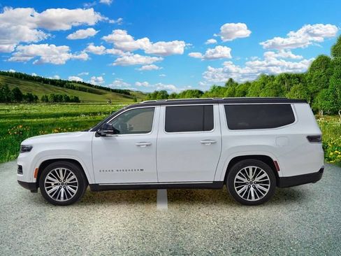 Certified 2024 Jeep Grand Wagoneer L Series III AWD/4WD image 3