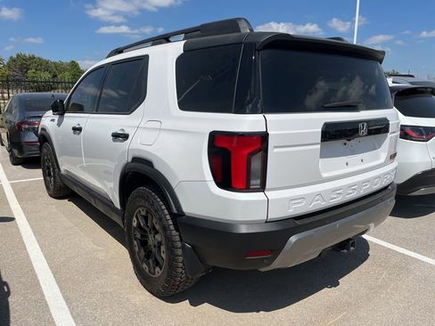 Used 2026 Honda Passport TrailSport Elite image 4