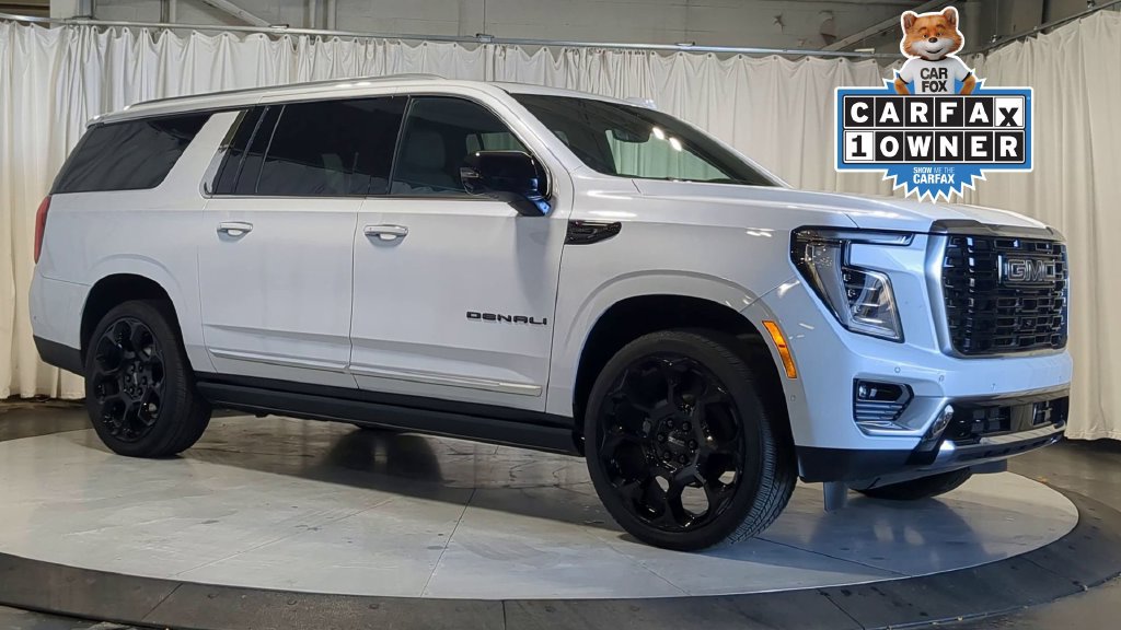 Used 2026 GMC Yukon XL Denali w/ Denali Reserve Package AWD/4WD image 2