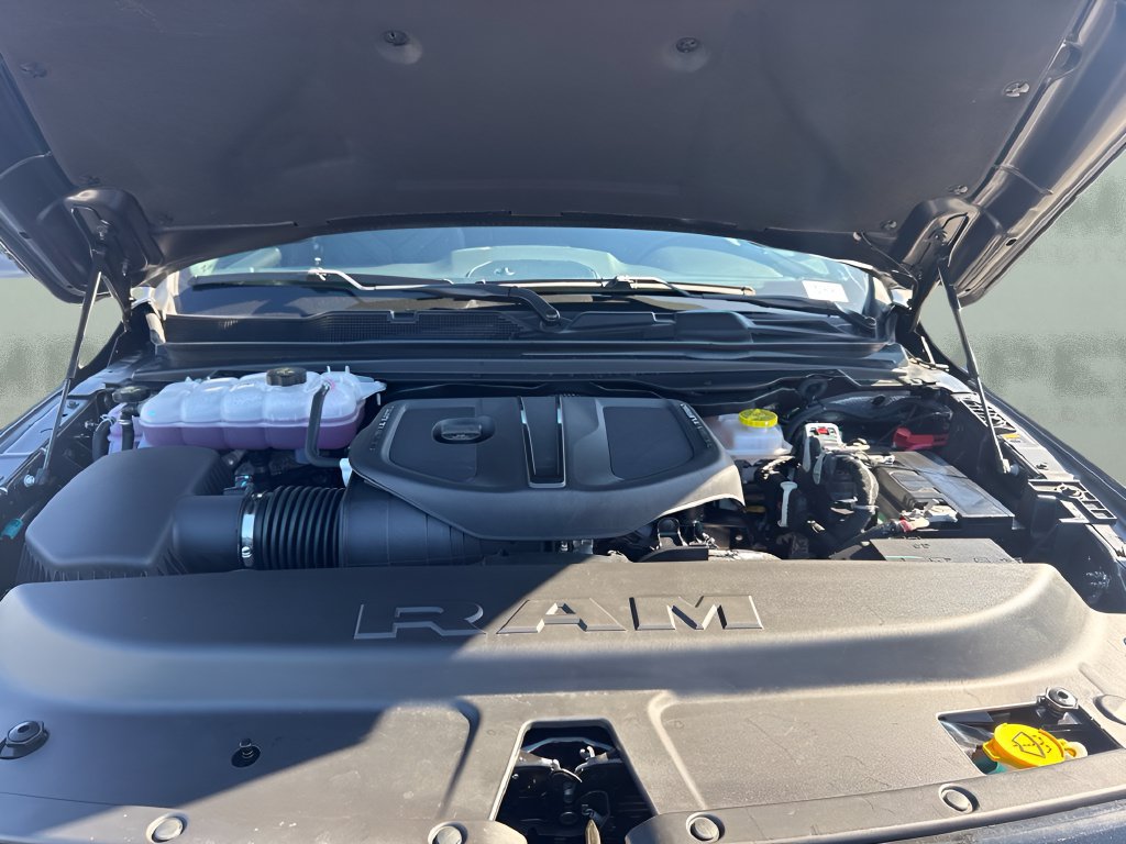 Used 2025 RAM 1500 Big Horn AWD/4WD image 27