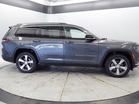 Used 2021 Jeep Grand Cherokee L Limited w/ Trailer Tow Group (B) AWD/4WD image 8