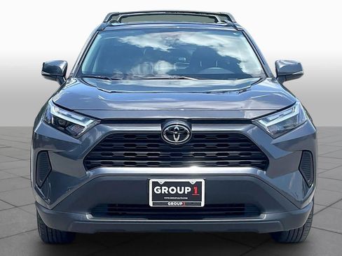 Used 2025 Toyota RAV4 XLE w/ Convenience Package FWD image 4