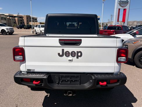Used 2020 Jeep Gladiator Rubicon AWD/4WD image 4