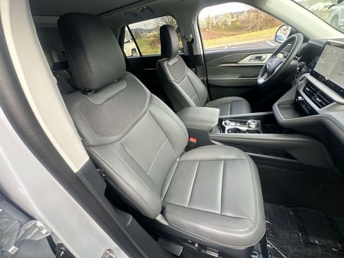 New 2026 Ford Explorer Active w/ Active Comfort Package AWD/4WD image 31