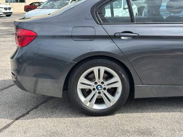 Used 2016 BMW 328i xDrive Sedan AWD/4WD image 19