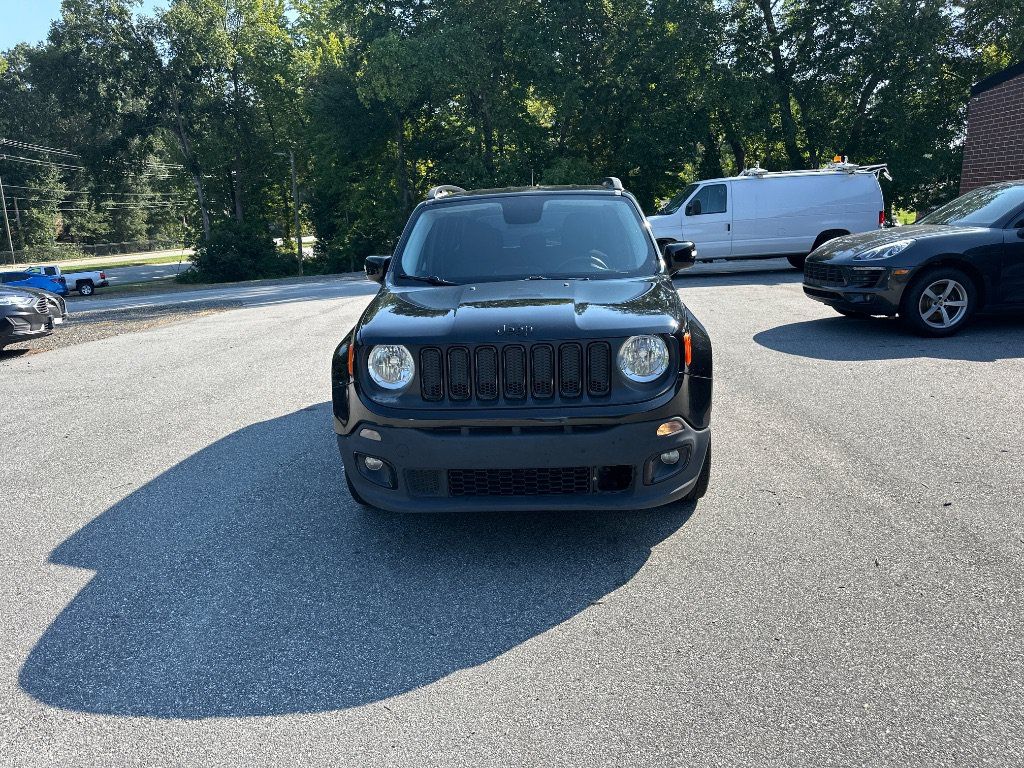 Used 2017 Jeep Renegade Altitude FWD image 2