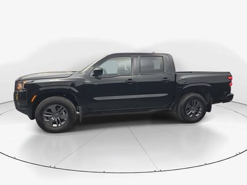 Used 2025 Nissan Frontier SV RWD image 7