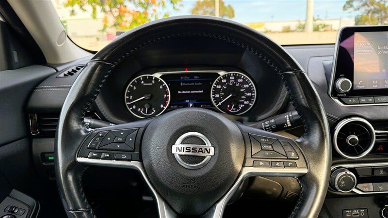 Used 2022 Nissan Sentra SV FWD image 8