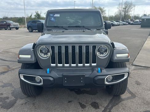 Used 2023 Jeep Wrangler Sahara w/ Cold Weather Group AWD/4WD image 8