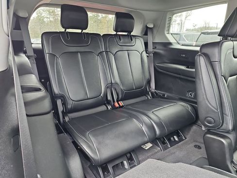 Used 2022 Jeep Grand Cherokee L Limited image 15