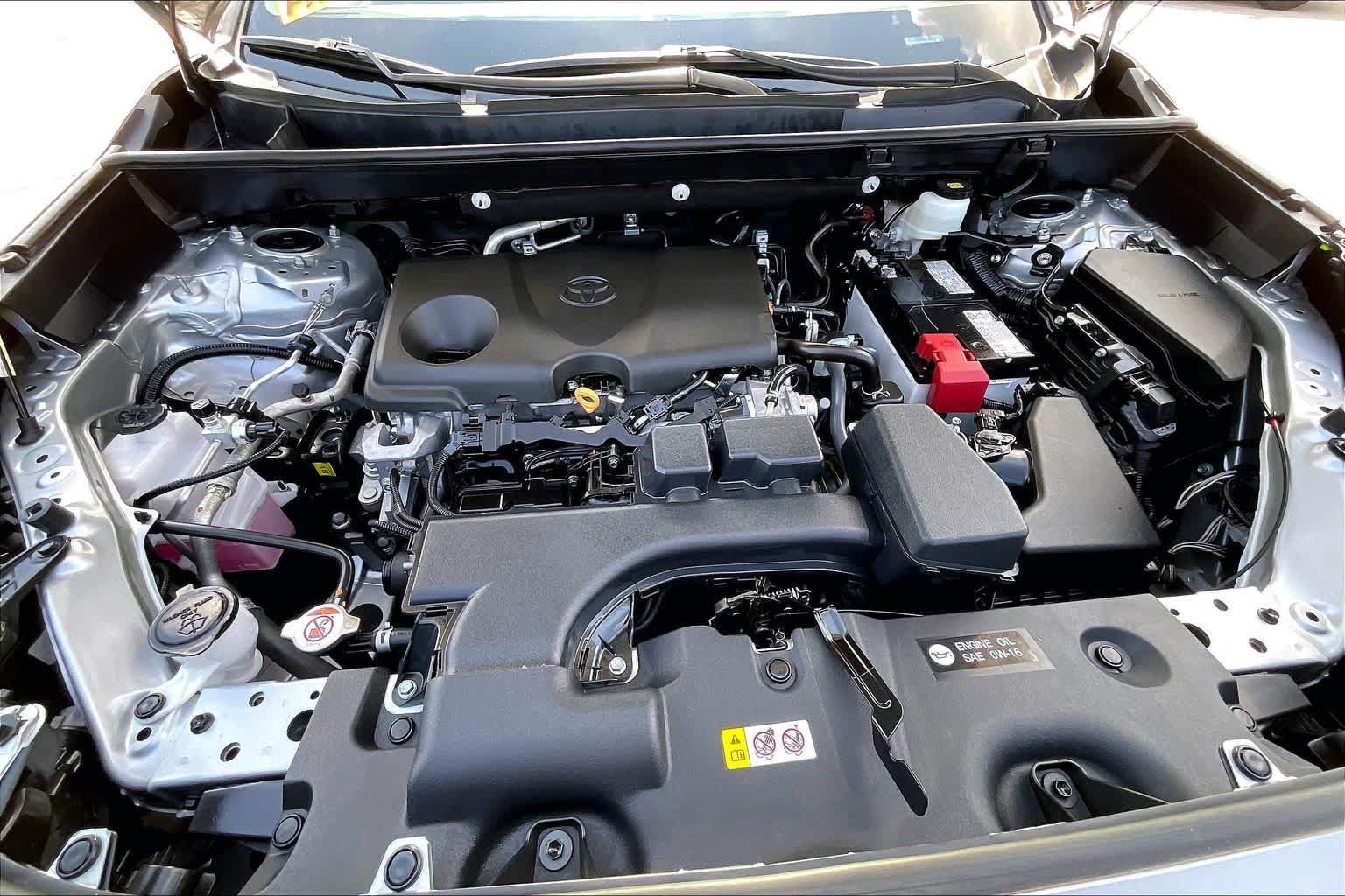 Used 2025 Toyota RAV4 XLE FWD image 28