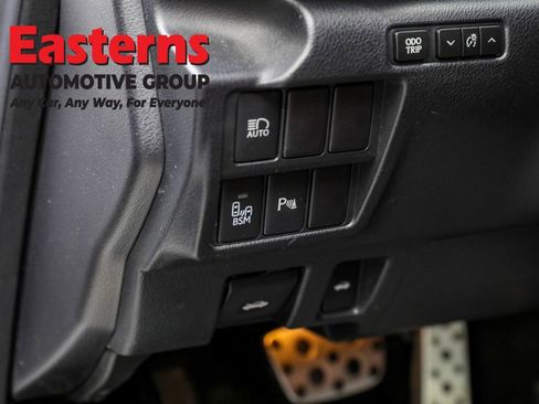 Used 2018 Lexus IS 300 F Sport w/ F Sport Package image 23