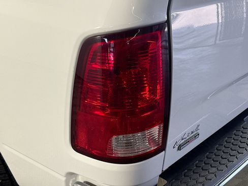 Used 2018 RAM 2500 Tradesman w/ Chrome Appearance Group image 35