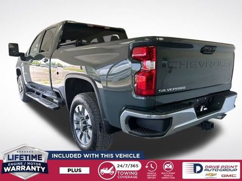Used 2025 Chevrolet Silverado 2500 LT AWD/4WD image 6
