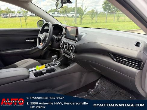Used 2025 Nissan Sentra SV FWD image 36