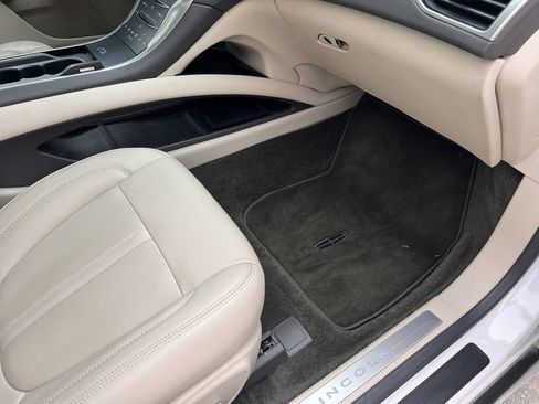 Used 2016 Lincoln MKZ AWD w/ Equipment Group 300A Reserve image 18