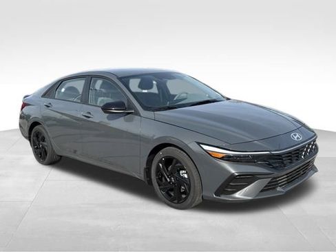 New 2026 Hyundai Elantra Sport FWD image 7