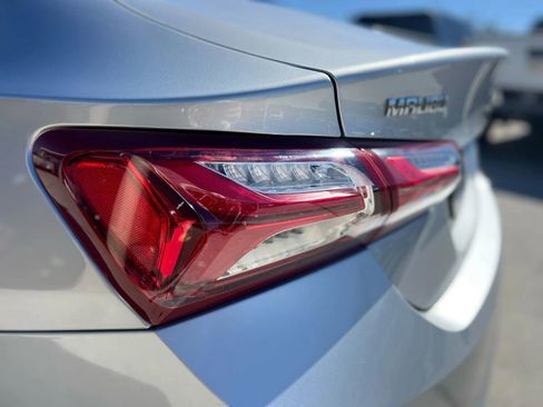 Used 2021 Chevrolet Malibu LT image 8