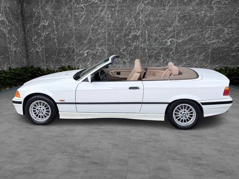 Used 1999 BMW 323i Convertible RWD image 10