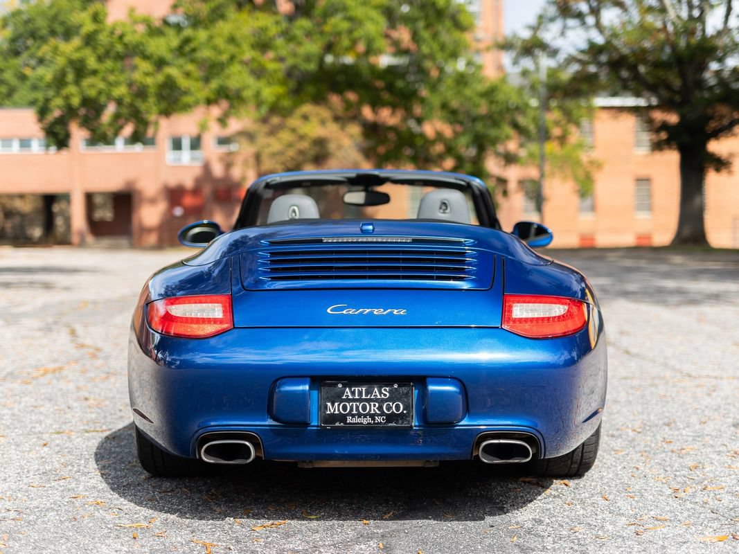 Used 2009 Porsche 911 Carrera RWD image 8