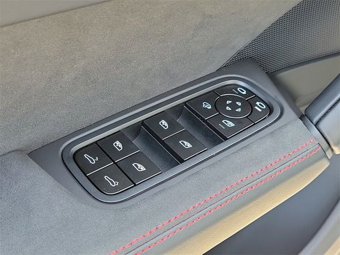 New 2026 Porsche Cayenne GTS image 26