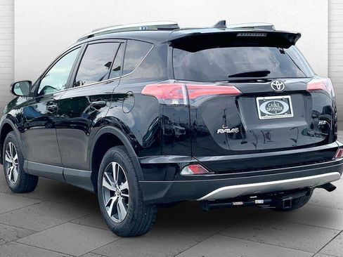 Used 2016 Toyota RAV4 XLE FWD image 9