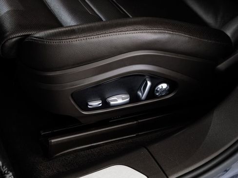 Used 2021 Porsche Panamera image 36