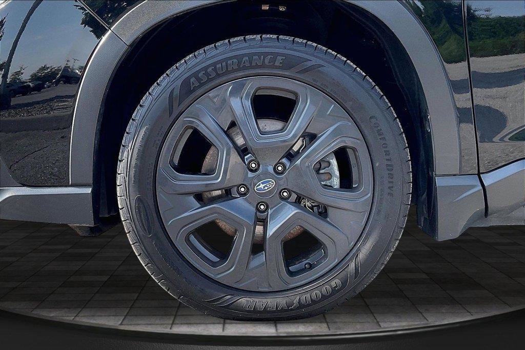 Used 2023 Subaru Ascent Onyx Edition AWD/4WD image 8