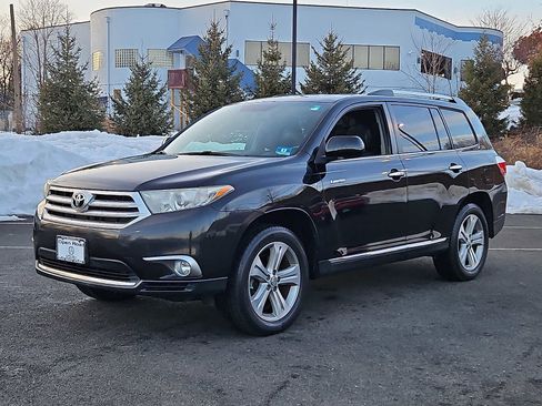 Used 2012 Toyota Highlander Limited image 3