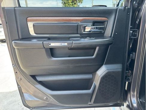 Used 2014 RAM 1500 Laramie w/ Convenience Group AWD/4WD image 25