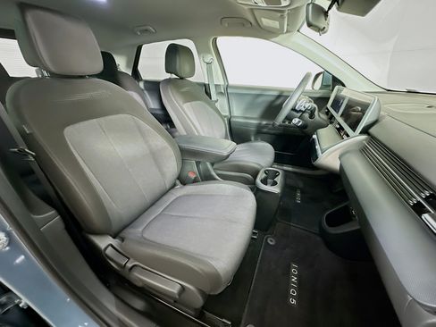 Used 2024 Hyundai Ioniq 5 SE RWD image 30